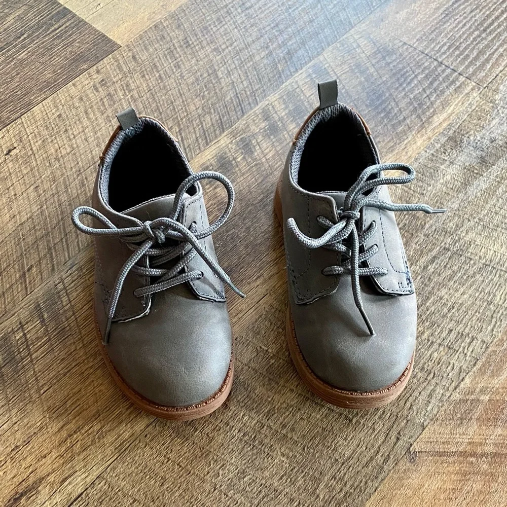 OshKosh Gray & Tan Dress Shoes